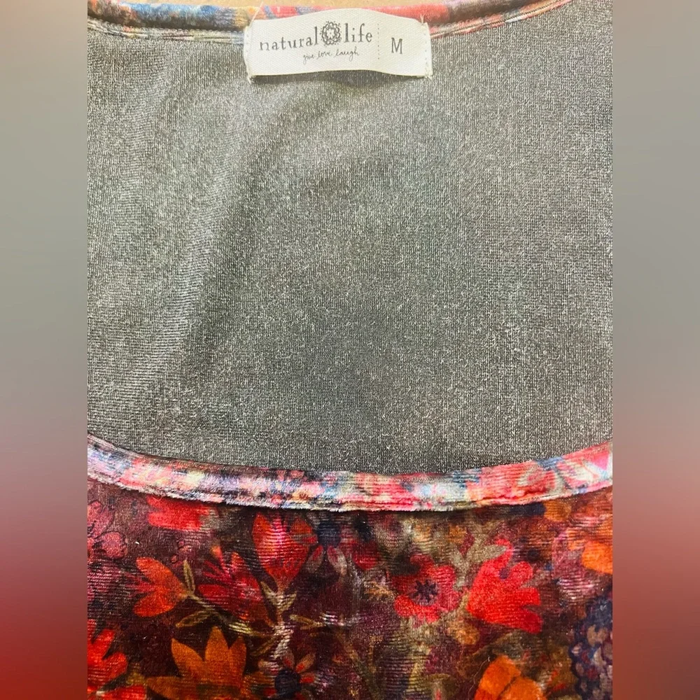 Natural Life Velvet Floral Boho Top Tagged M Fits XS Small - Picture 8 of 9